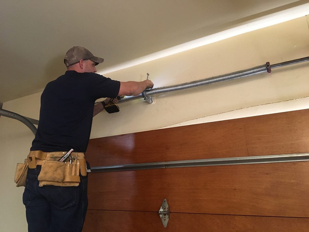 Emergency garage door repair